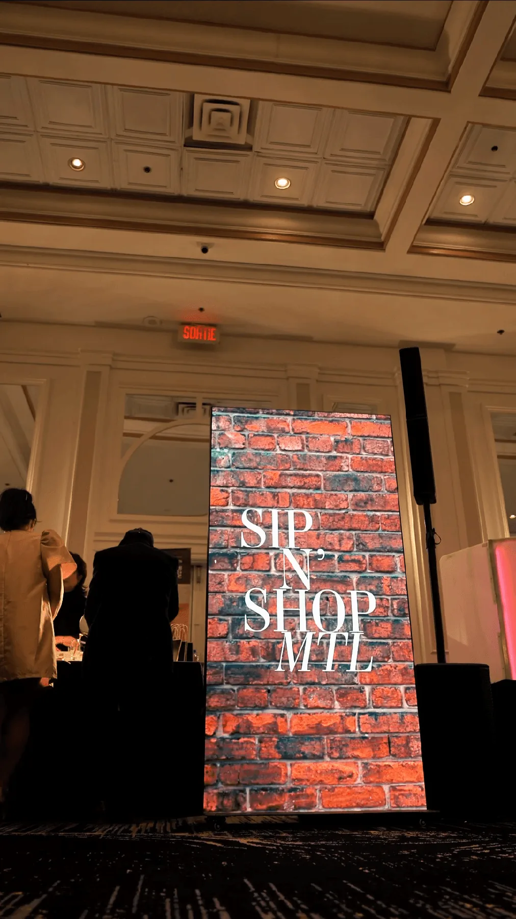 Gala caritatif - Altitude Connexion × The Shoe Box Project